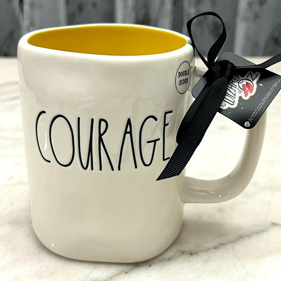 PRICE⬇️ Rae Dunn Wizard of Oz Limited Edition 85th Anniversary Cowardly Lion Mug - Picture 1 of 4